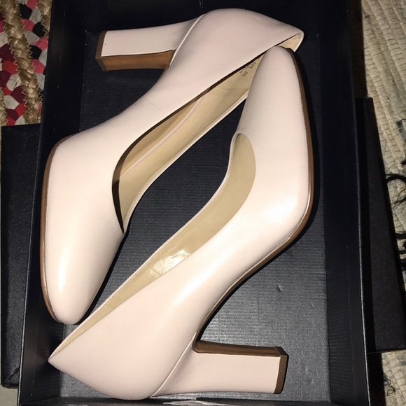 naturalizer women's gloria pump